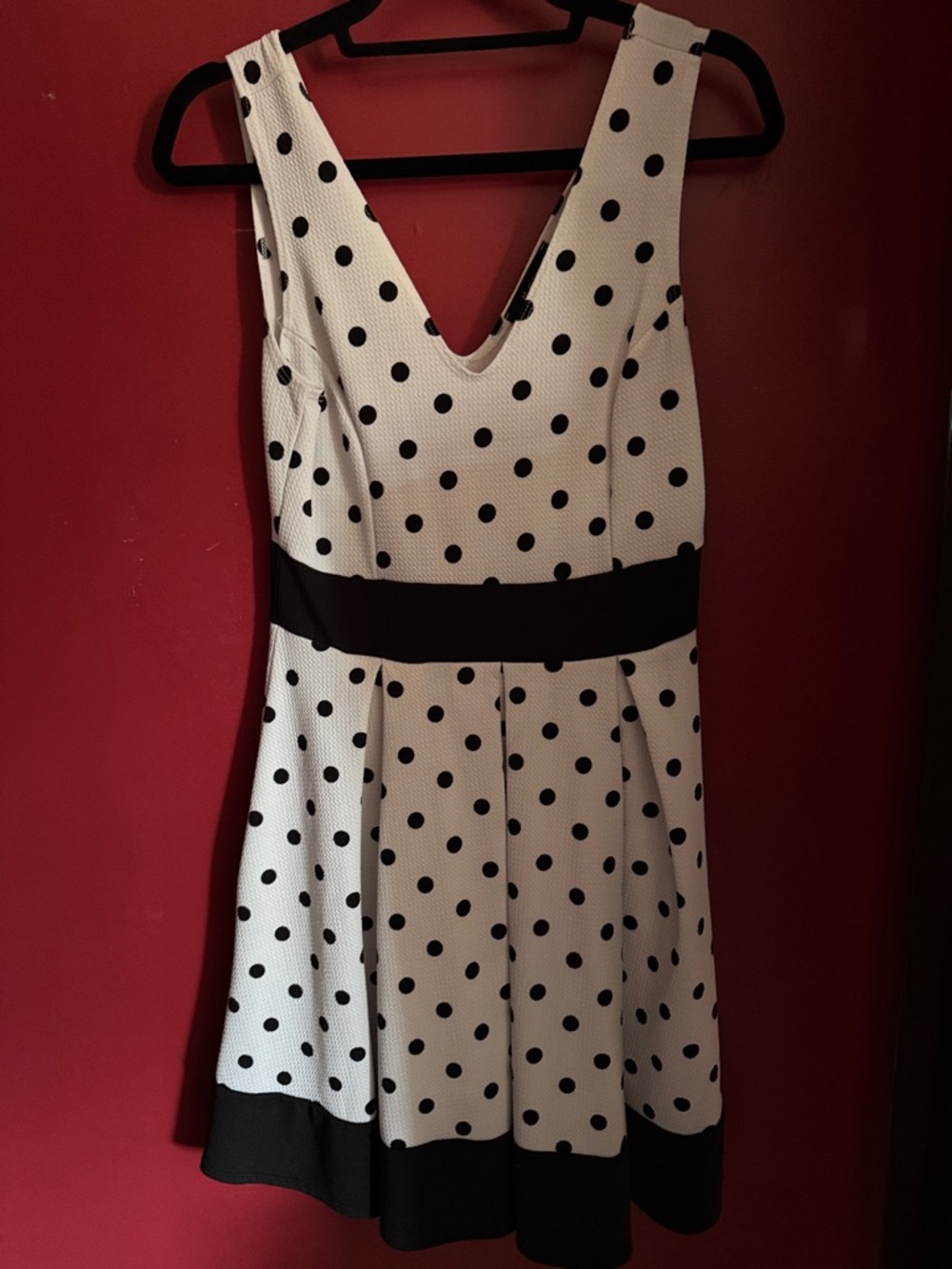 Polka Dot V-Neck Sleeveless Fit & Flare Dress - White/Black